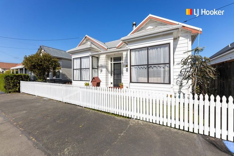 Photo of property in 19 Larkworthy Street, Saint Kilda, Dunedin, 9012
