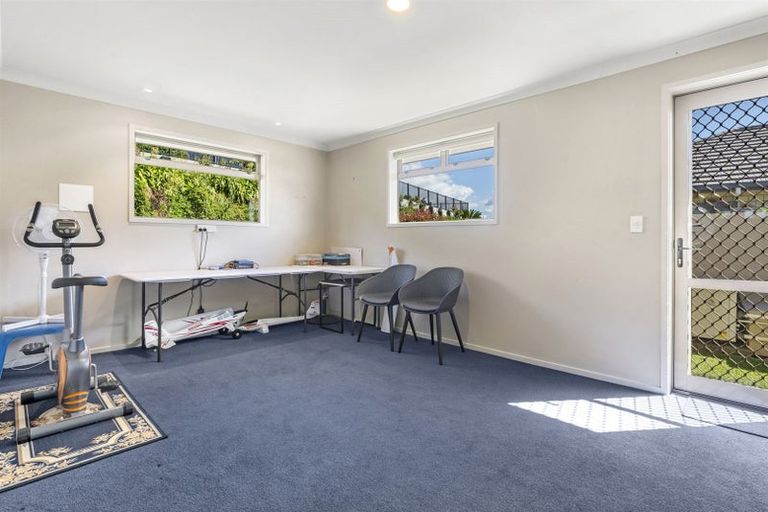 Photo of property in 109 Waikite Road, Welcome Bay, Tauranga, 3175