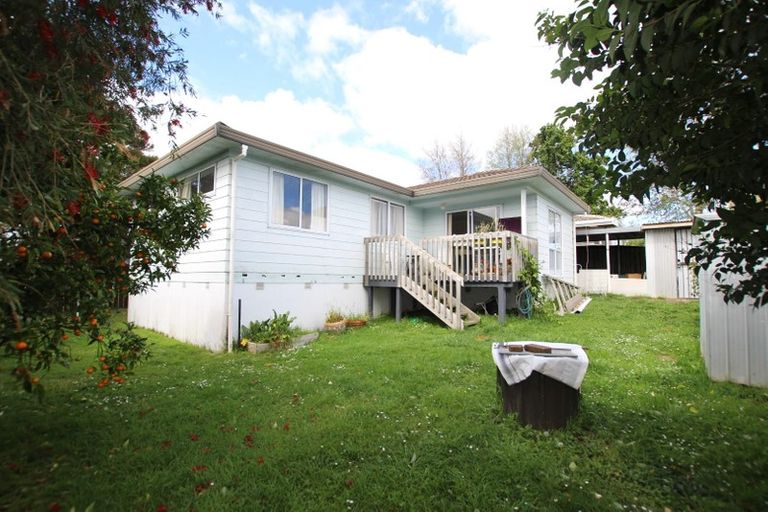 Photo of property in 1/220 Waitemata Drive, Ranui, Auckland, 0612