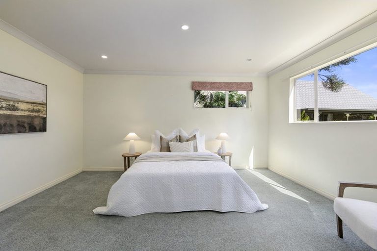 Photo of property in 233a Whites Line East, Waiwhetu, Lower Hutt, 5010