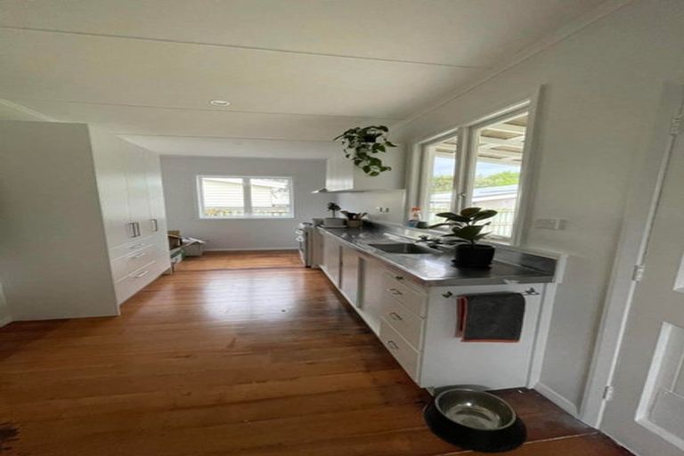 Photo of property in 45 York Street, Moera, Lower Hutt, 5010