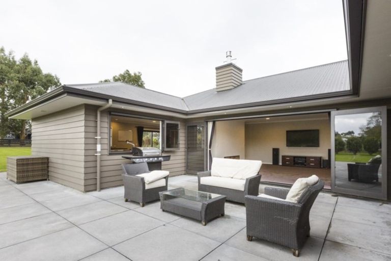 Photo of property in 18 Melford Lane, Bunnythorpe, Palmerston North, 4470