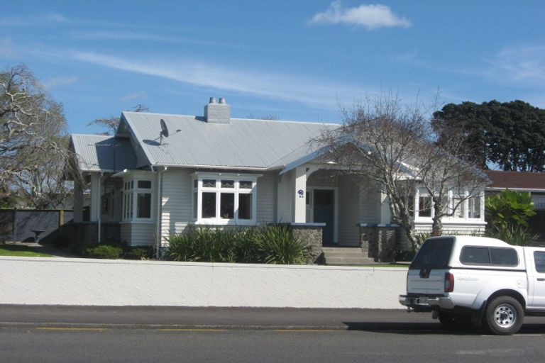Photo of property in 64 Dawson Street, New Plymouth, 4310