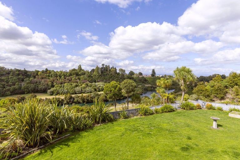 Photo of property in 2/26 Robinson Terrace, Rangatira Park, Taupo, 3330