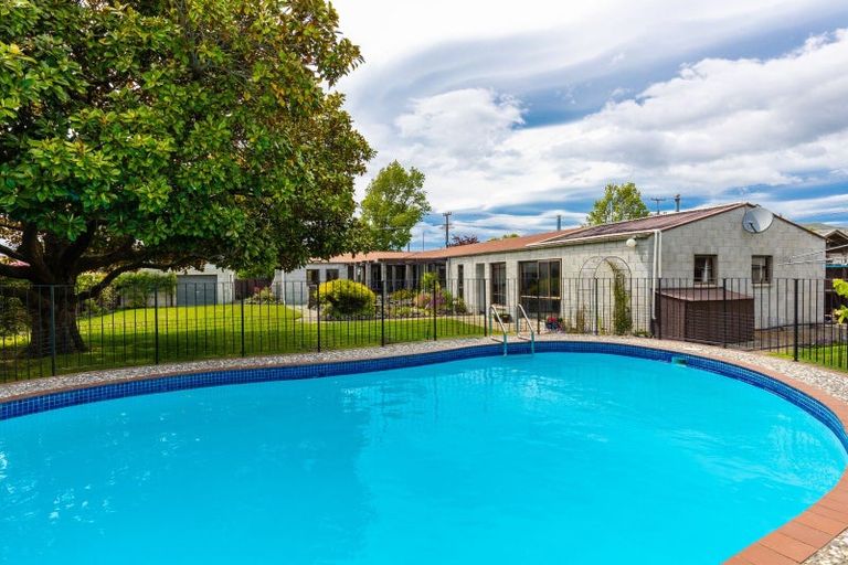 Photo of property in 12 Howick Road, Blenheim, 7201