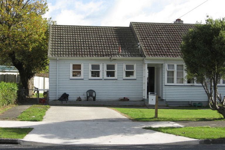 Photo of property in 8 Toomath Street, Naenae, Lower Hutt, 5011