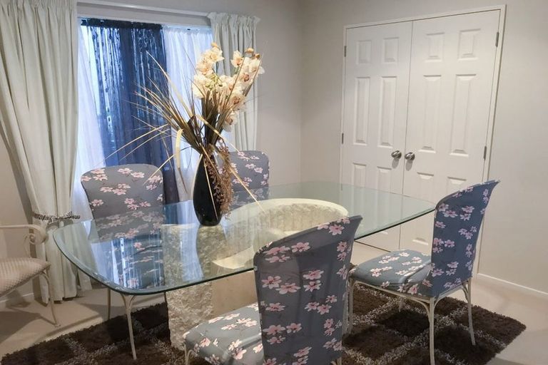 Photo of property in 106 Meadowland Drive, Somerville, Auckland, 2014