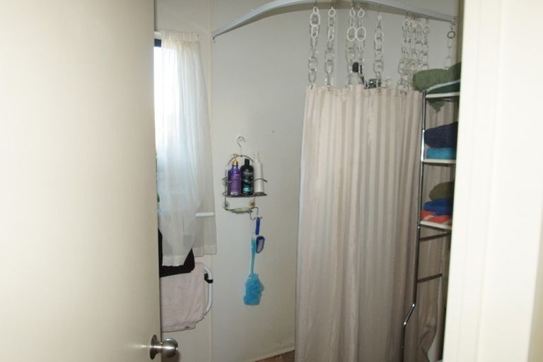 Photo of property in 214a Breezes Road, Aranui, Christchurch, 8061