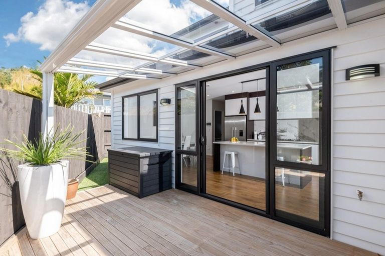 Photo of property in 6a Hostel Access Road, Eastern Beach, Auckland, 2012