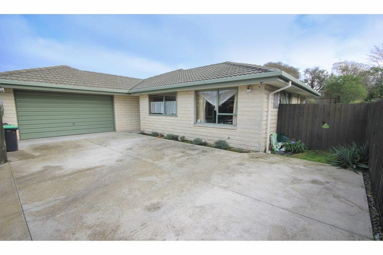 Photo of property in 93a Bassett Street, Burwood, Christchurch, 8083