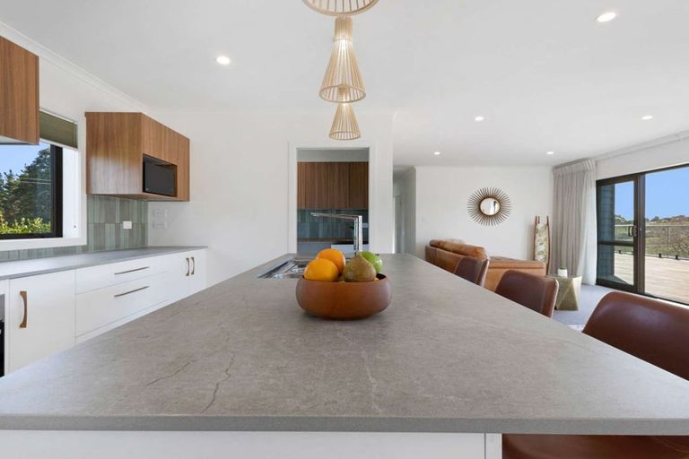 Photo of property in 131 Te Mata Peak Road, Havelock North, 4130