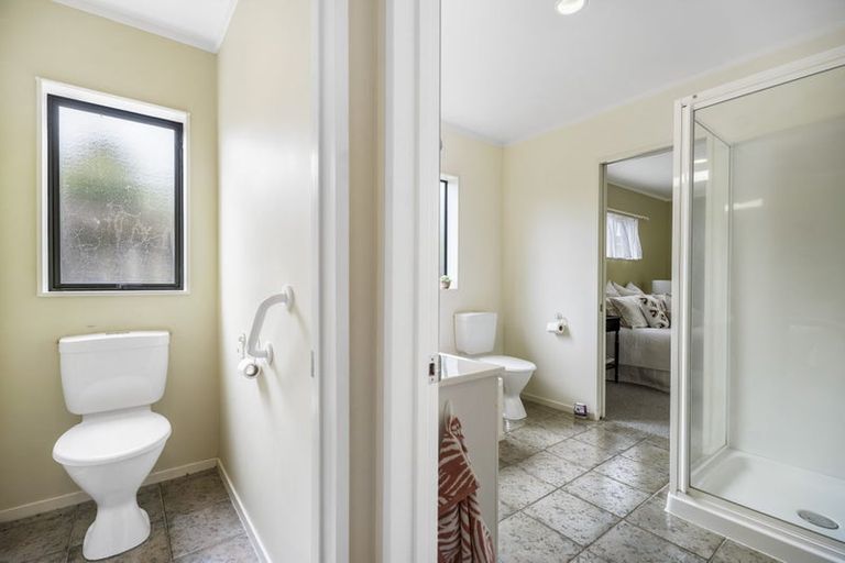 Photo of property in 32a Pine Road, Orewa, 0931