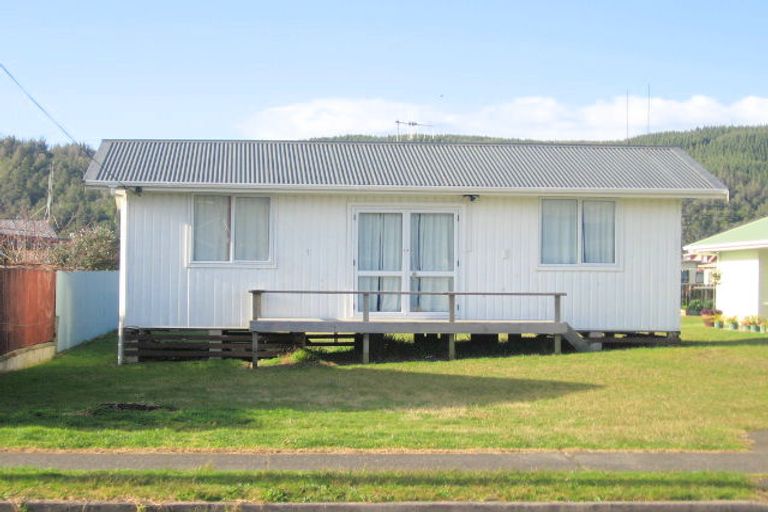 Photo of property in 120 Hetherington Road, Whangamata, 3620