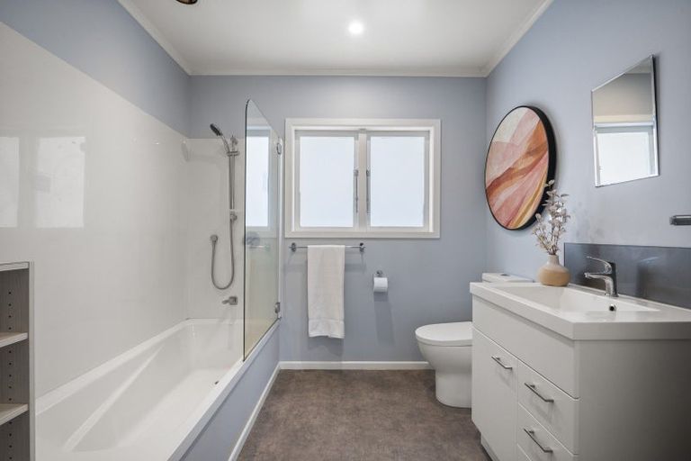 Photo of property in 3 Stevenson Road, Clarks Beach, 2122