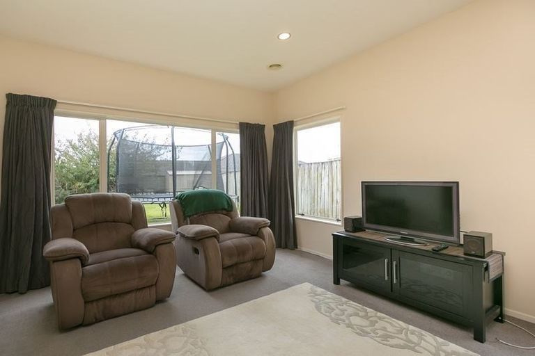 Photo of property in 51 Penrod Drive, Bell Block, New Plymouth, 4312