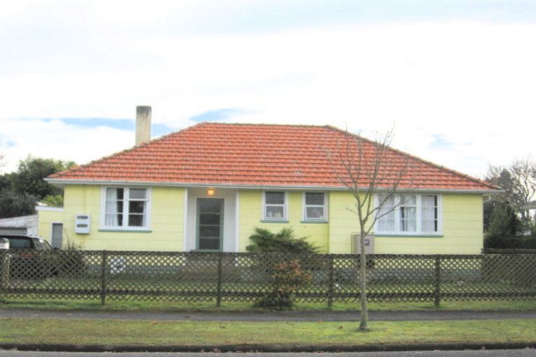 Photo of property in 25b Ross Crescent, Fairfield, Hamilton, 3214