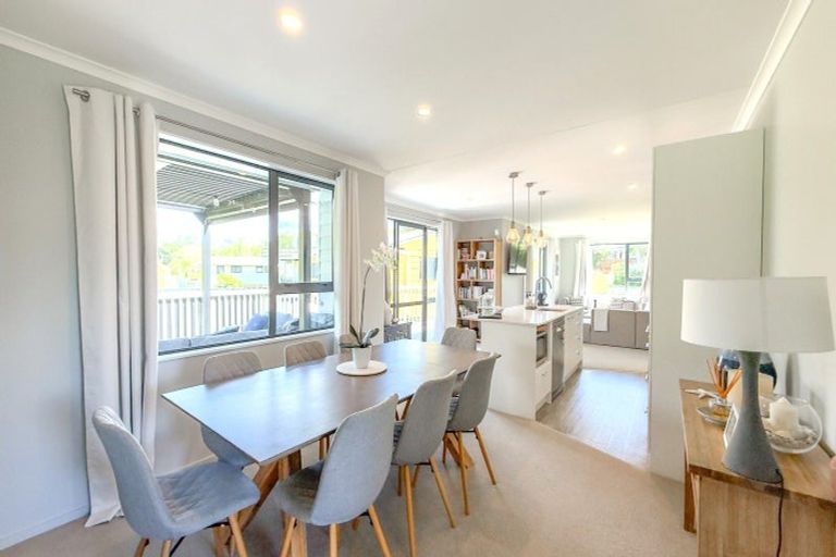Photo of property in 100 Kon Tiki Road, Whiritoa, Whangamata, 3691