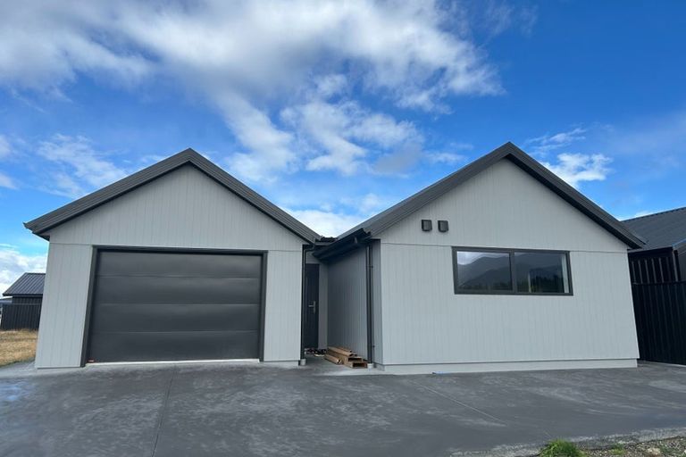 Photo of property in 32 Longview Drive, Lake Hawea, 9382