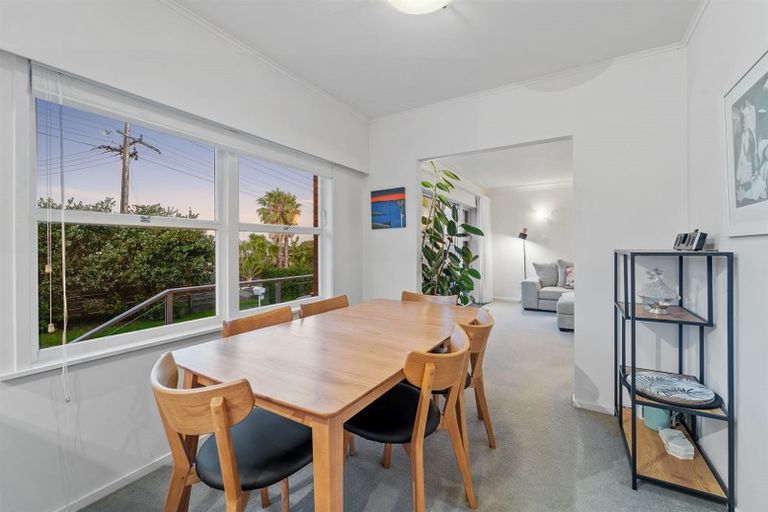 Photo of property in 4/2 Argyle Terrace, Milford, Auckland, 0620