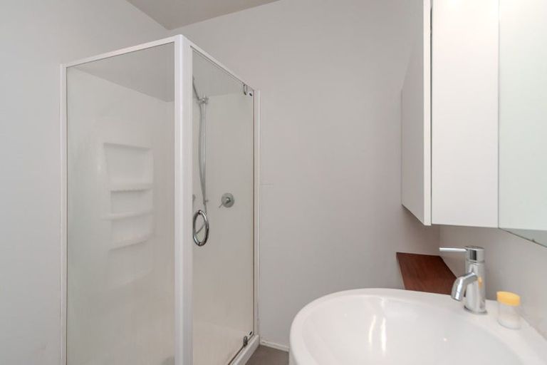 Photo of property in 24/2 Onslow Road, Khandallah, Wellington, 6035