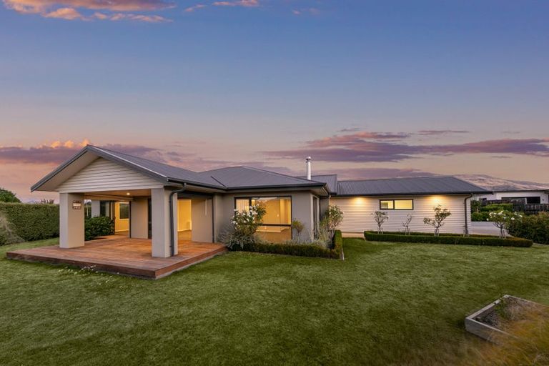 Photo of property in 5 Nancy Lane, Wanaka, 9305