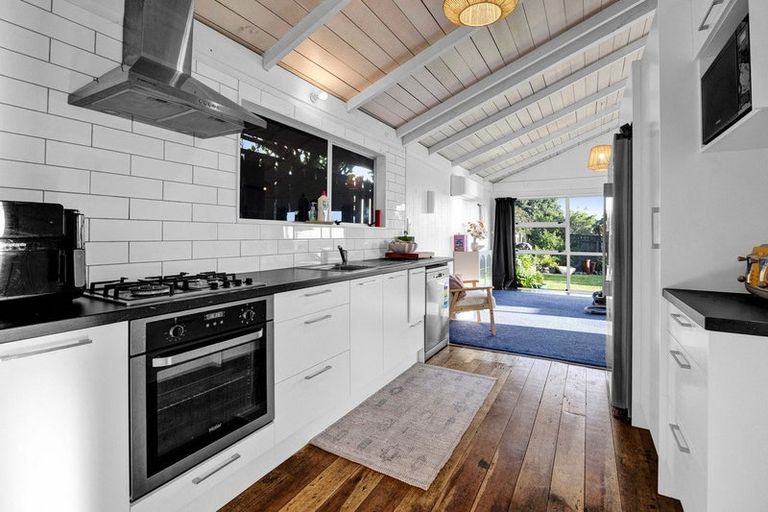 Photo of property in 10 Hira Street, Ohawe, Hawera, 4671