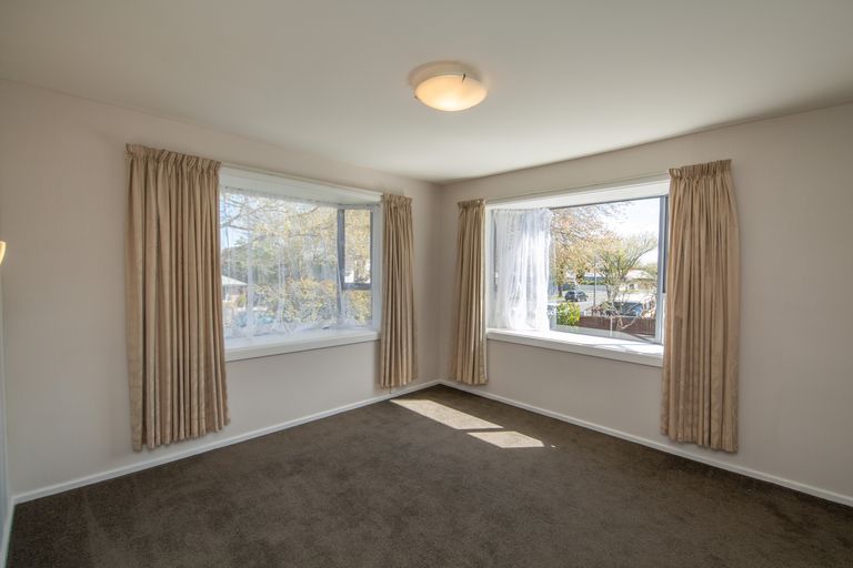 Photo of property in 30 Claridges Road, Casebrook, Christchurch, 8051