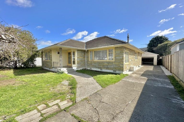 Photo of property in 4 Marion Street, Silverstream, Upper Hutt, 5019