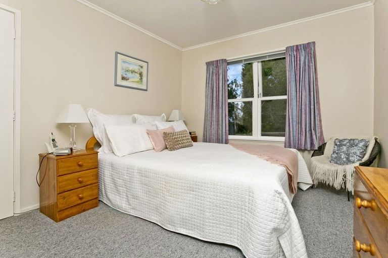 Photo of property in 2/239 Glamorgan Drive, Torbay, Auckland, 0630