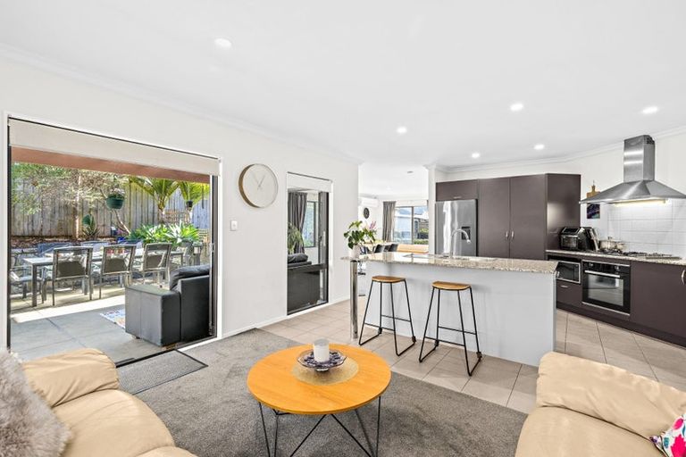 Photo of property in 12 Gold Street, Albany Heights, Auckland, 0632