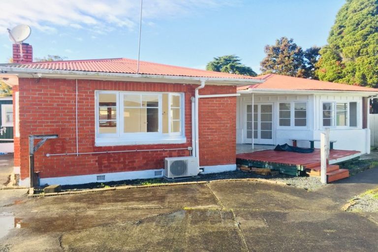 Photo of property in 1/11 Station Road, Takanini, 2112