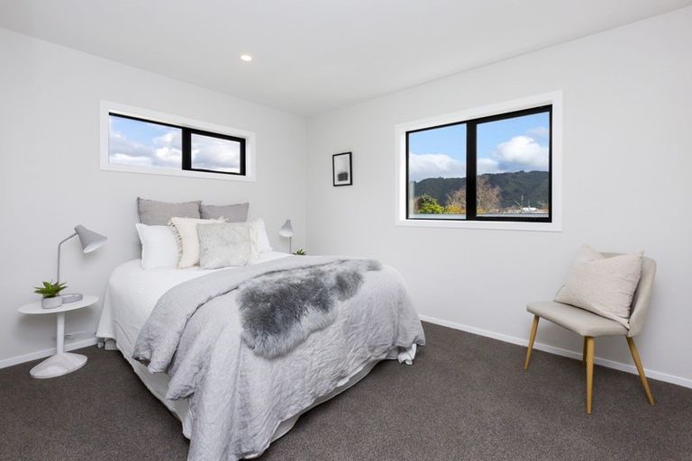Photo of property in 42b Moeraki Road, Maoribank, Upper Hutt, 5018