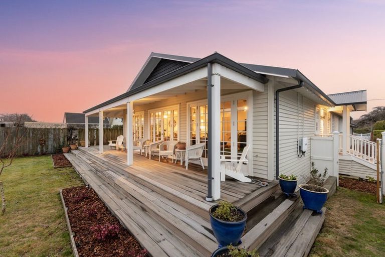 Photo of property in 129 Mays Road, St Albans, Christchurch, 8052