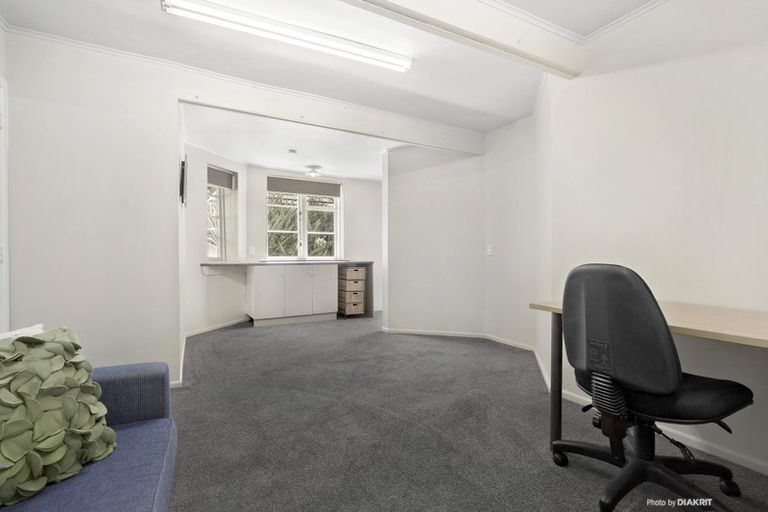 Photo of property in 33 Upper Bourke Street, Kilbirnie, Wellington, 6022