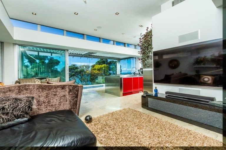 Photo of property in 21 Brighton Terrace, Mairangi Bay, Auckland, 0630