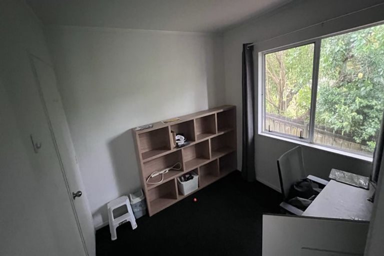 Photo of property in 2/63 Langana Avenue, Browns Bay, Auckland, 0630