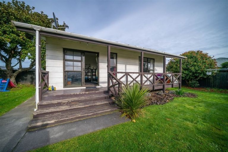 Photo of property in 26 Davidson Crescent, Hornby, Christchurch, 8042