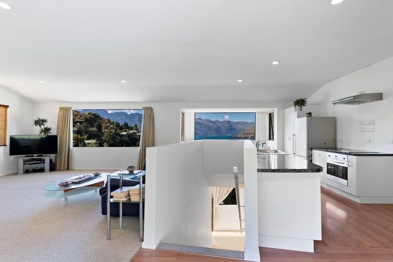 Photo of property in 19b Arawata Terrace, Fernhill, Queenstown, 9300