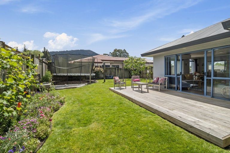 Photo of property in 17 Edward Payton Grove, Pukehangi, Rotorua, 3015