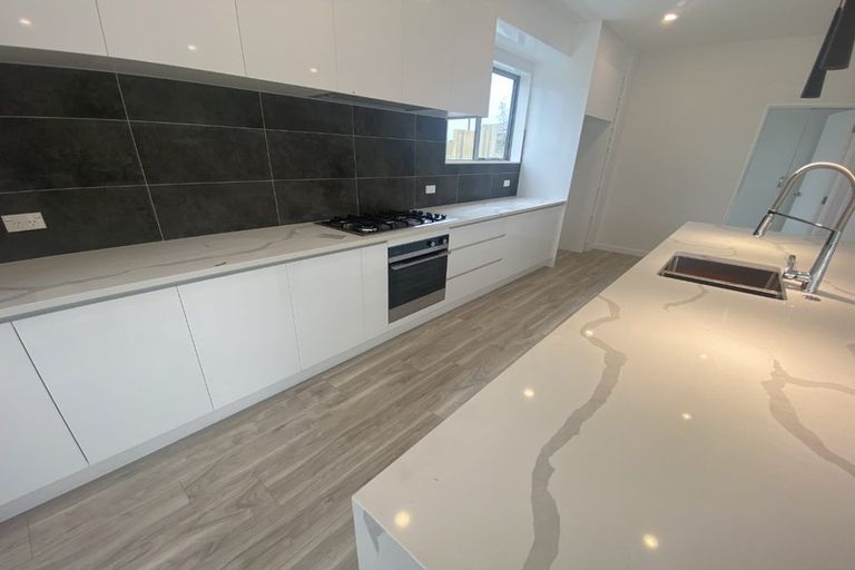 Photo of property in 40 Lisle Farm Drive, Pukekohe, 2120