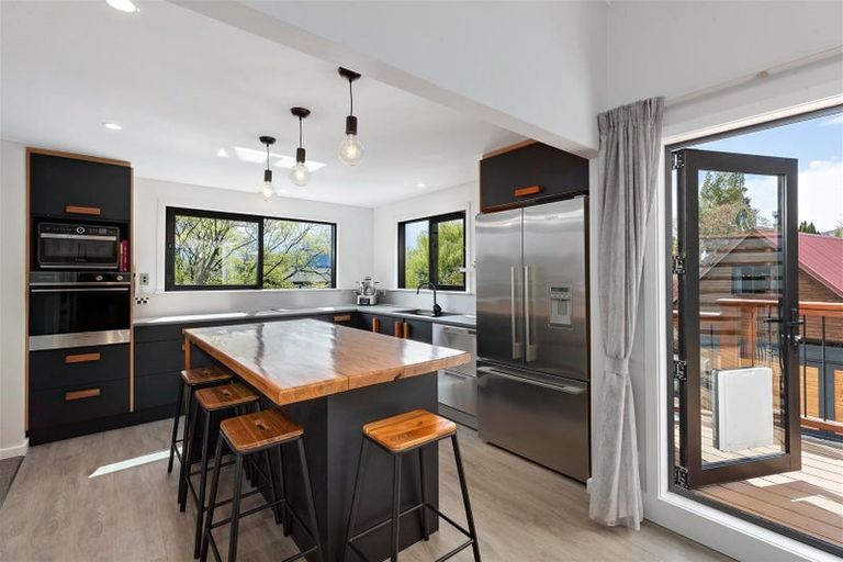 Photo of property in 71 Youghal Street, Wanaka, 9305