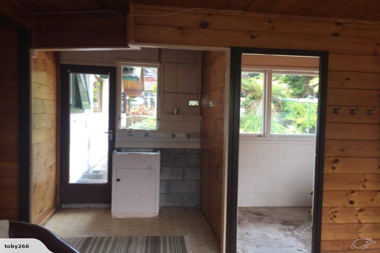 Photo of property in 12 Woodleigh Street, Frankleigh Park, New Plymouth, 4310