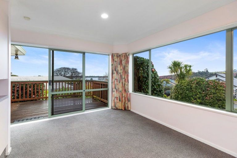 Photo of property in 10 Homestead Place, Welcome Bay, Tauranga, 3112