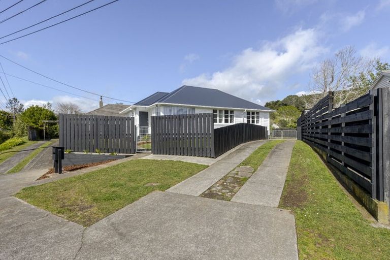 Photo of property in 61 Parsons Street, Frankleigh Park, New Plymouth, 4310