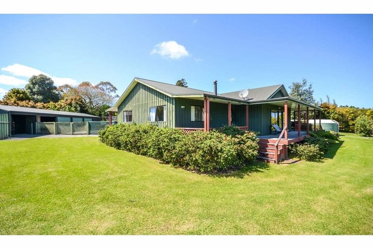 Photo of property in 68 Wiroa Road, Kerikeri, 0293