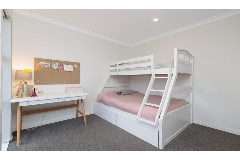 Photo of property in 35 Awatira Drive, Papamoa Beach, Papamoa, 3118