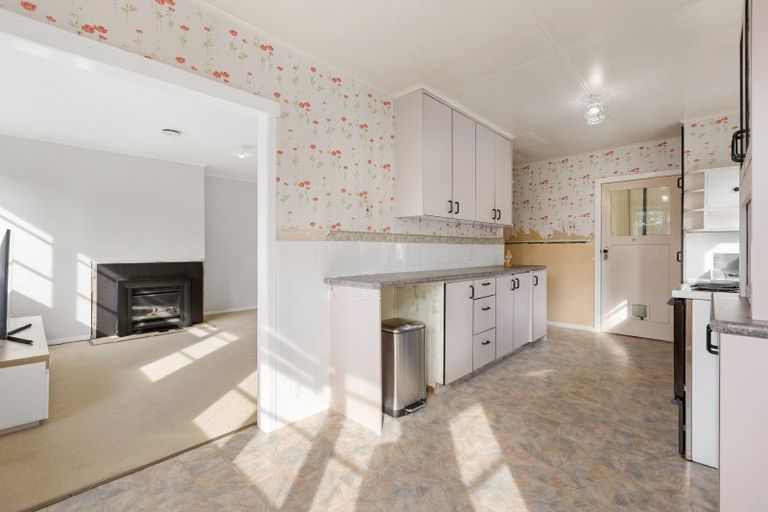 Photo of property in 70 Glenpark Avenue, Frankleigh Park, New Plymouth, 4310