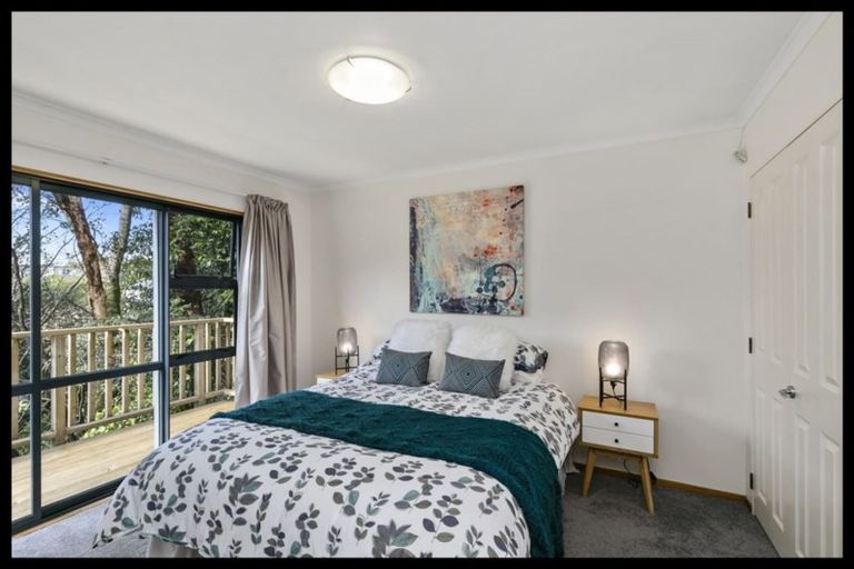 Photo of property in 32 Silverstream Road, Crofton Downs, Wellington, 6035