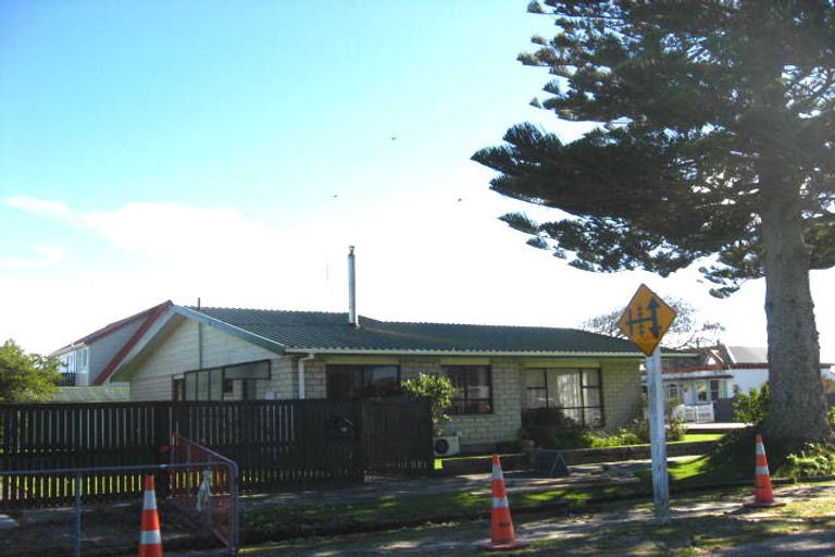 Photo of property in 30 Tasman Street, Greymouth, 7805