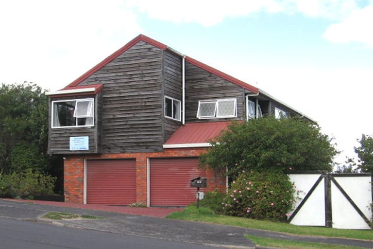 Photo of property in 177 West Harbour Drive, West Harbour, Auckland, 0618